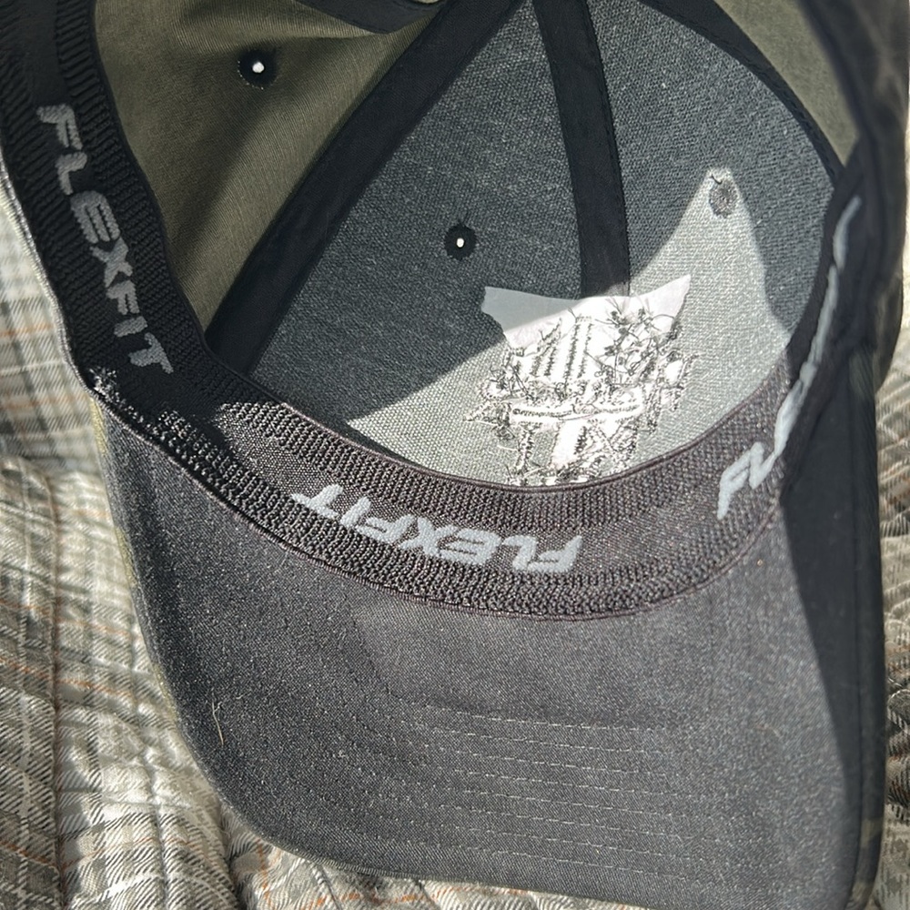 COPY - Black Camo flex hat S/M - Picture 6 of 7